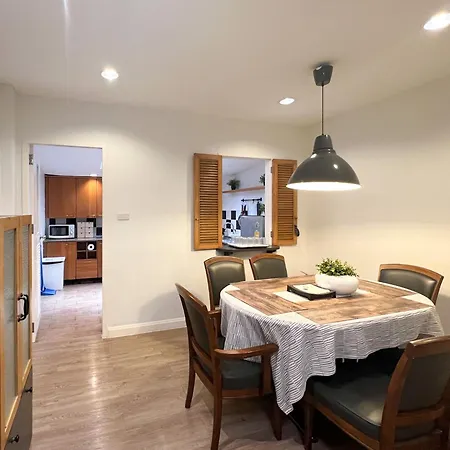 Neveu Premier Residence : Ratchada