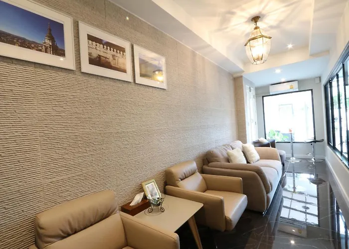 Aparthotel Neveu Premier : Ratchada 4*