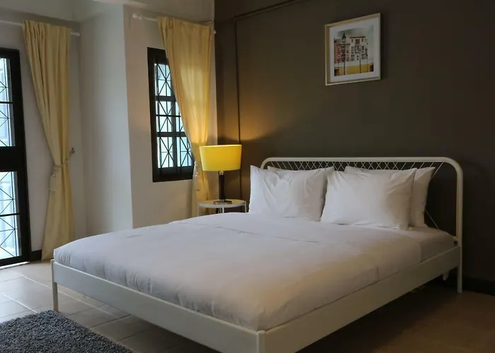 Neveu Premier : Ratchada Bangkok